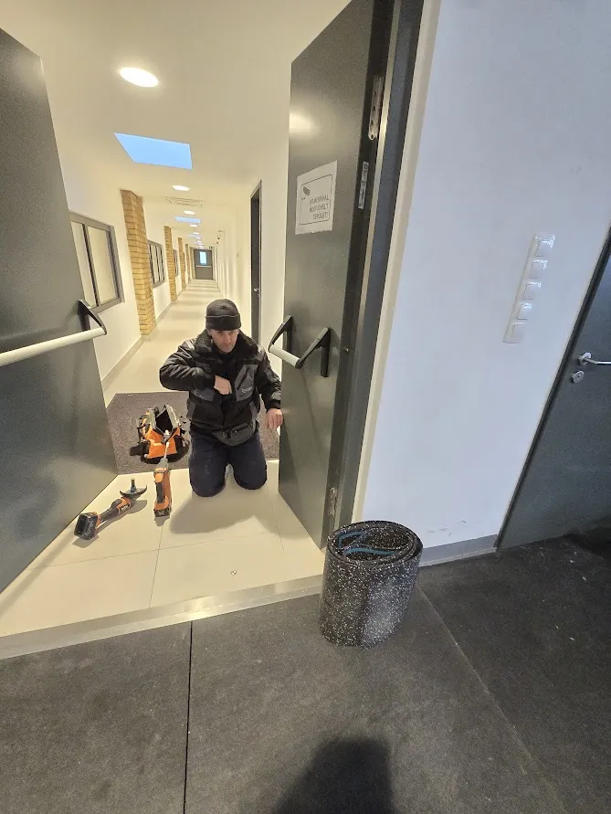 Irodaházak - 8. kép